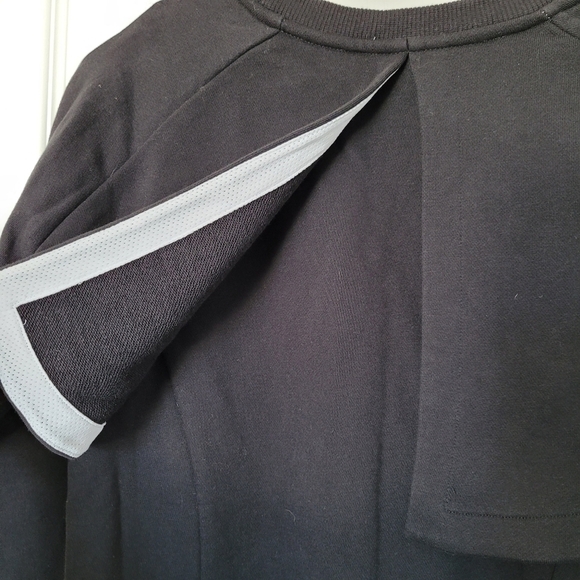 ADIDAS Originals Shrug Crewneck Sweater | size MEDIUM - Picture 4 of 8